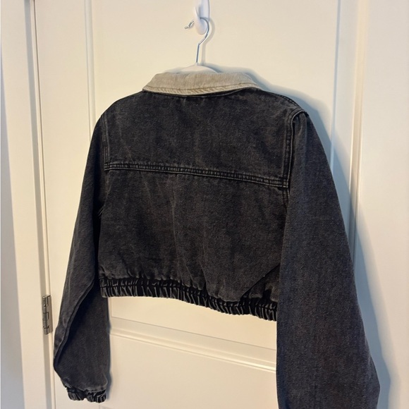 Windsor Black Denim Jacket with Cream Collar - Picture 6 of 7